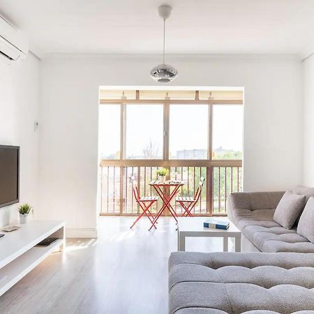 Apartamento Amplio Con 4 Habitaciones Y 2 Banos - Great Apartment With 4 Rooms - 2 Baths Seville Exterior photo